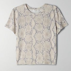 Babaton/aritzia python tshirt